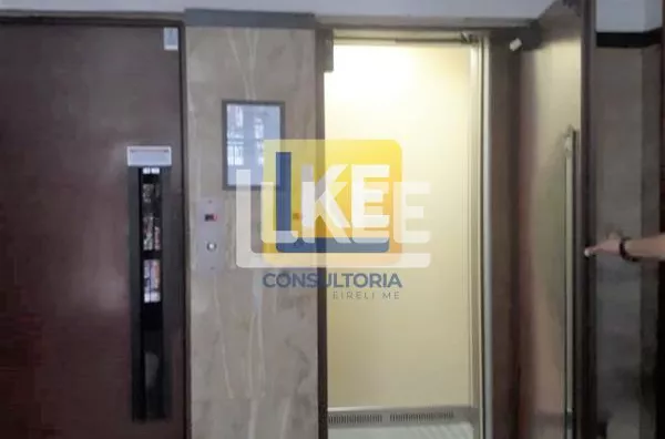 Apartamento de 1 dormitório à venda no Centro Histórico Reformado 