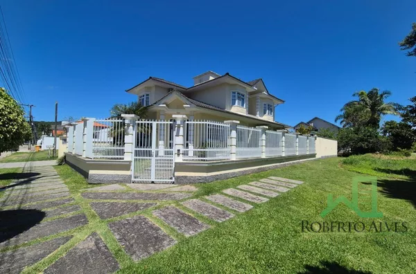 LOCAÇÃO TEMPORADA: JURERÊ, 4 DORMITÓRIOS, A 450 METROS DA PRAIA