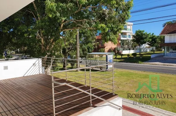 JURERÊ - LOJA COMERCIAL - AVENIDA DOS BÚZIOS