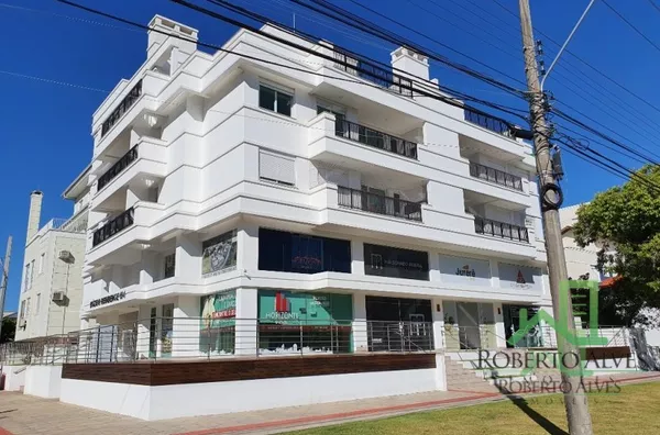 JURERÊ - 3 Dormitórios (Suíte) - 200 metros da praia