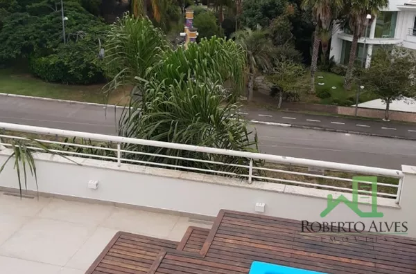 Cobertura, 4 Dormitórios, Mobiliada e Decorada, 232m²  - Jurerê Internacional 