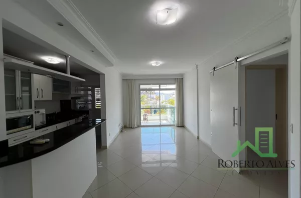 JURERÊ, 3 DORMITÓRIOS (2 SUÍTES), ÓTIMA LOCALIZAÇÃO