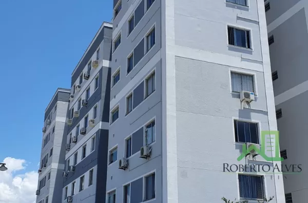 Ótimo apartamento com 2 dormitórios semimobiliado no Ipiranga (São José/SC)
