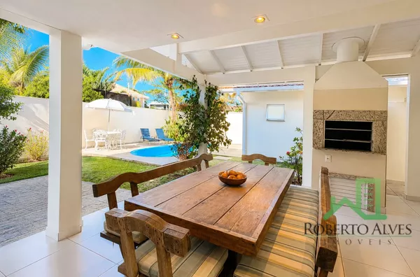 TEMPORADA | 100m da Praia | Casa com Piscina | Jurerê Internacional