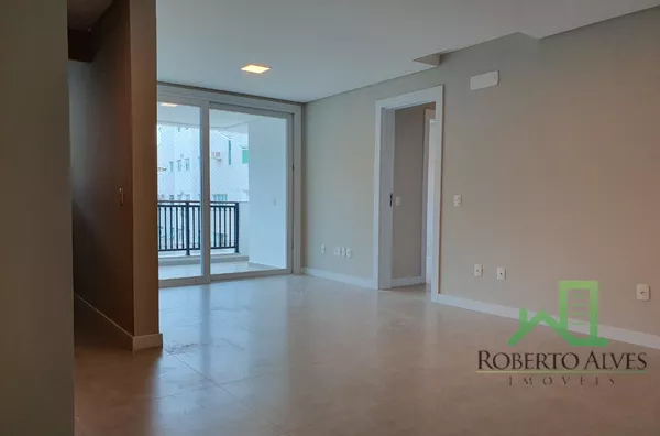 JURERÊ - 3 Dormitórios (Suíte) - 200 metros da praia