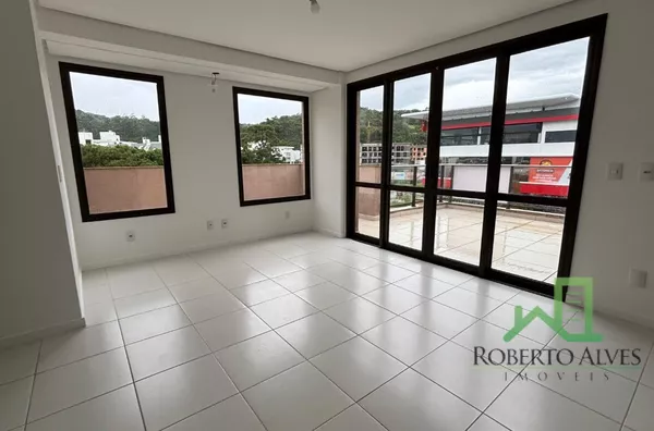 COBERTURA COM 4 SUÍTES À VENDA EM JURERÊ - FLORIANÓPOLIS/SC