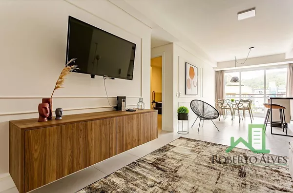 Apartamento à venda, 2 dormitórios, Jurerê - Florianópolis/SC