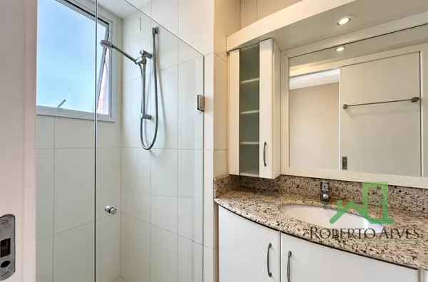 LOCAÇÃO ANUAL | 2 SUÍTES | SEMIMOBILIADO | JURERÊ - Foto 12