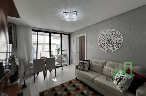 JURERÊ INTERNACIONAL, 2 DORMITÓRIOS (1 SUÍTE), ÓTIMA LOCALIZAÇÃO