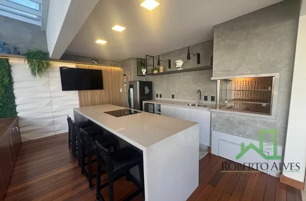 LOCAÇÃO TEMPORADA: JURERÊ, 3 DORMITÓRIOS, FINAMENTE MOBILIADO