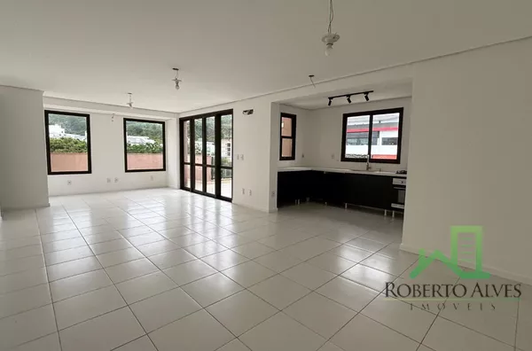 COBERTURA COM 4 SUÍTES À VENDA EM JURERÊ - FLORIANÓPOLIS/SC