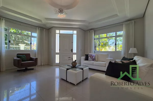 LOCAÇÃO TEMPORADA: JURERÊ, 4 DORMITÓRIOS, A 450 METROS DA PRAIA