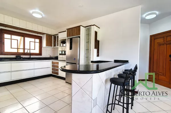 TEMPORADA | Casa com Piscina | 400 m da Praia | 6 Quartos | Jurerê
