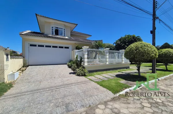 LOCAÇÃO TEMPORADA: JURERÊ, 4 DORMITÓRIOS, A 450 METROS DA PRAIA