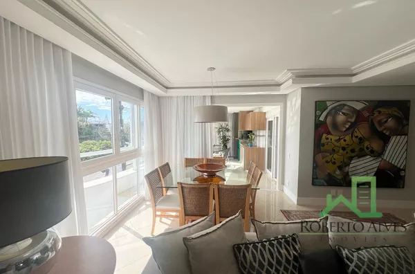 JURERÊ INTERNACIONAL, 4 DORMITÓRIOS, EXCELENTE LOCALIZAÇÃO