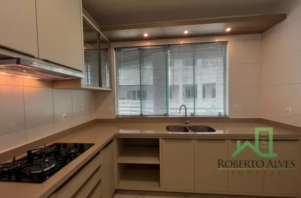 JURERÊ INTERNACIONAL, 2 SUÍTES, SEMIMOBILIADO