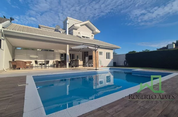 LOCAÇÃO ANUAL! JURERÊ INTERNACIONAL: CASA c/ 4 SUÍTES , PISCINA