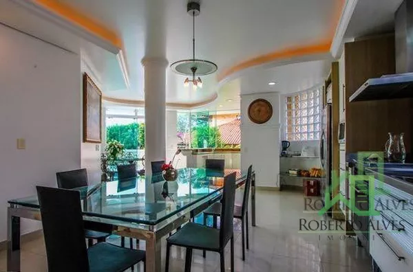 LOCAÇÃO TEMPORADA: JURERÊ INTERNACIONAL, 5 DORMITÓRIOS, A 350 METROS DA PRAIA