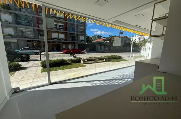 Sala/loja comercial de 57m² com garagem em Jurerê