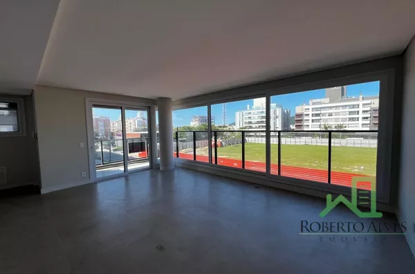 JURERÊ INTERNACIONAL, 3 SUÍTES, LOCALIZAÇÃO EXCELENTE