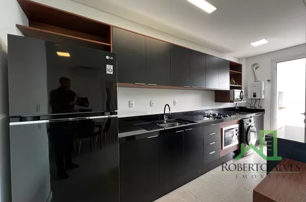 Ampla Sacada Gourmet | Jurerê | 03 Dormitórios (01 suíte)