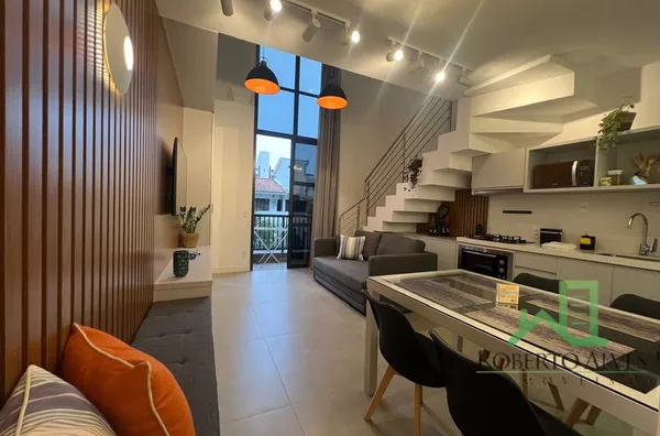 LOCAÇÃO TEMPORADA: JURERÊ, 1 SUÍTE, APARTAMENTO DUPLEX