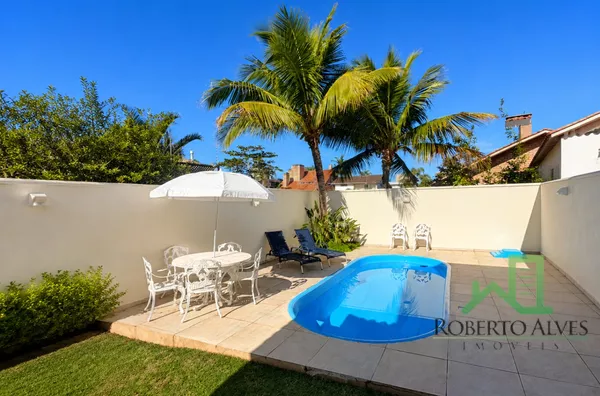 TEMPORADA | 100m da Praia | Casa com Piscina | Jurerê Internacional