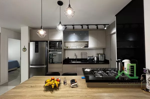 JURERÊ, 3 DORMITÓRIOS (1 SUÍTE), MOBILIADO