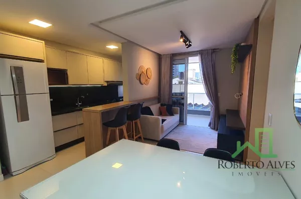 TRINDADE, 2 DORMITÓRIOS (SENDO 1 SUÍTE), MOBILIADO, COM TERRAÇO