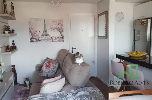 Ótimo apartamento com 2 dormitórios semimobiliado no Ipiranga (São José/SC)