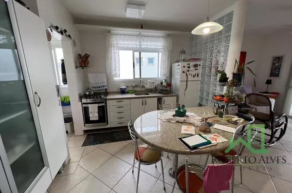 Apartamento para venda, 2 suíte(s),  Jurerê, Florianópolis