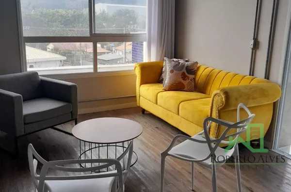 Cobertura para aluguel anual, 1 suíte, Jurerê, Florianópolis