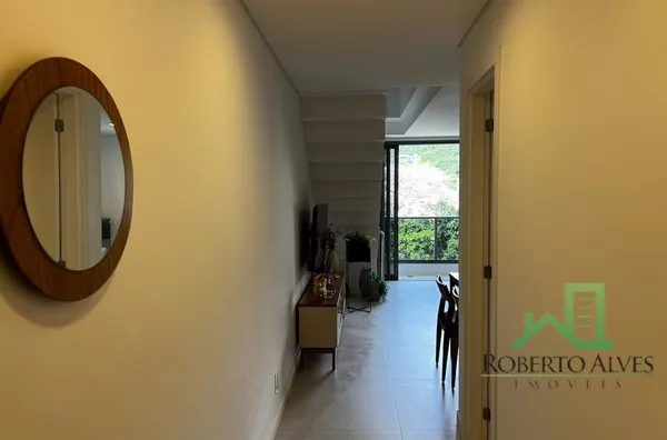 JURERÊ, 2 SUÍTES, A 200 METROS DA PRAIA, MOBILIADO 