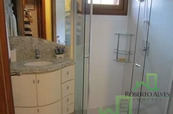 LOCAÇÃO TEMPORADA: JURERÊ, 6 DORMITÓRIOS, A 450 METROS DA PRAIA