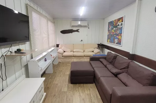 Casa Em Guaratuba a 4 Quadras do Mar, 5 Dormitórios, 4 banheiros, Terreno 640 m2 - Foto 3