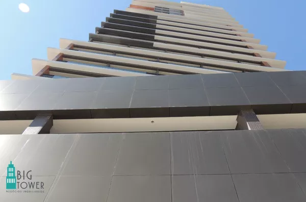 Sala Comercial em CURITIBA - Paraná, no bairro Vila Izabel - Referência SA710-BIGT