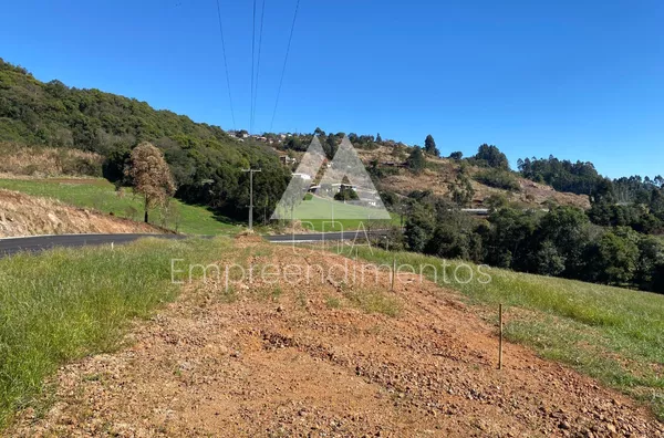 Área de Terra para Venda no Contorno Leste