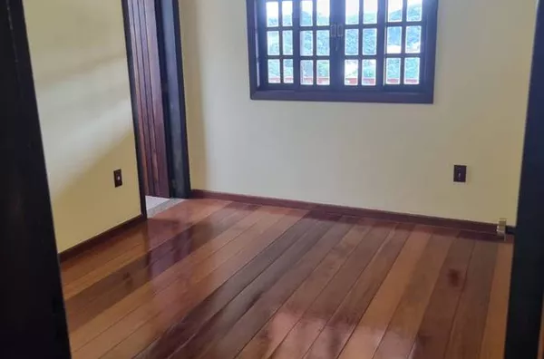 Casa triplex em estilo colonial com 2 quartos e 1 suíte em Braunes - Nova Friburgo - RJ - Foto 5