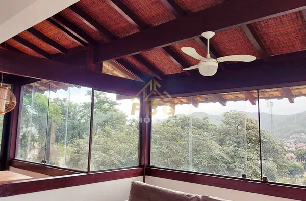Espetáculo de Casa Tríplex vista deslumbrante dentro Ubá no Maravista - Itaipu