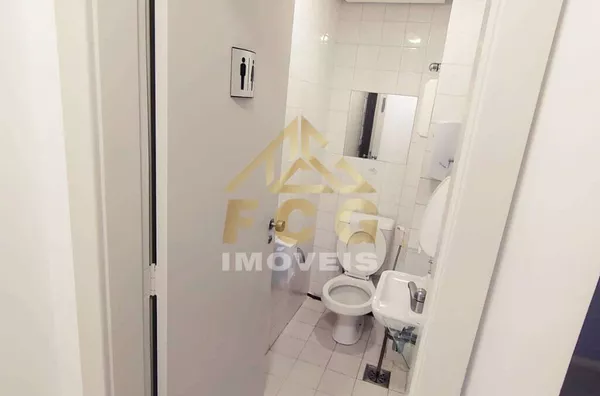 Sala Comercial 33m² no Centro de Niterói - RJ