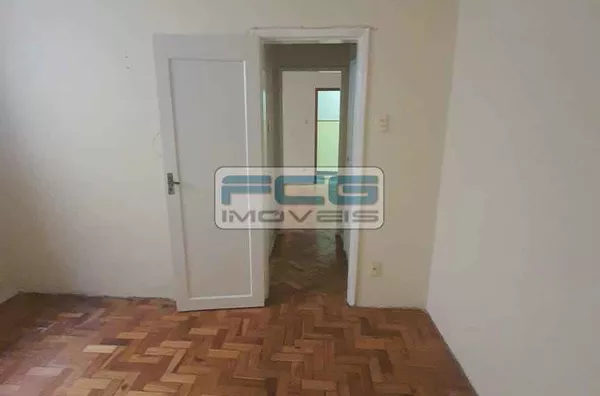 Apartamento amplo em Frente a Praça do Rink - Centro - Niterói - RJ