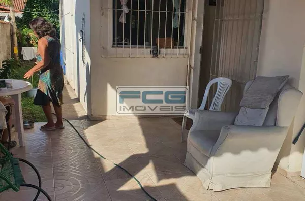 Casa com 2 quartos (sendo 1 suíte) Jardim Atlântico Leste - Itaiupuaçu - RJ