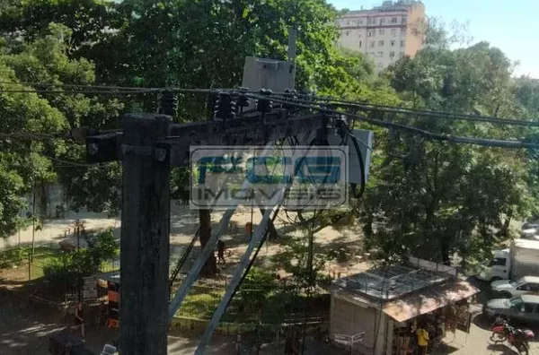 Sala Comercial com 33m² de frete para Praça do Rink no Centro - Niterói - RJ
