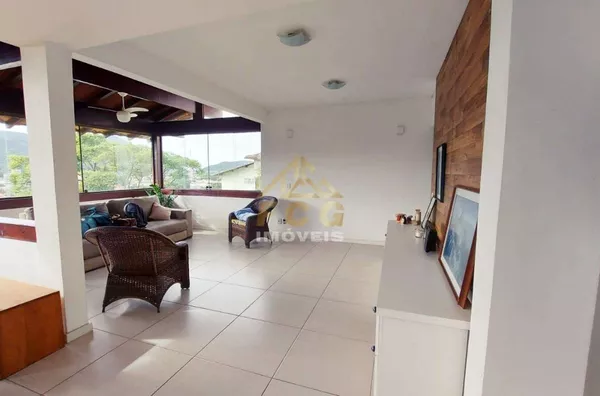 Espetáculo de Casa Tríplex vista deslumbrante dentro Ubá no Maravista - Itaipu