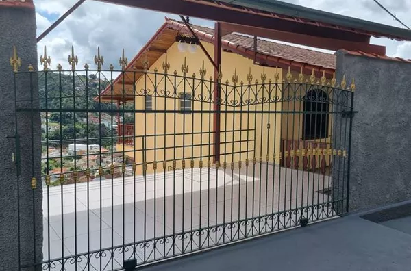 Casa triplex em estilo colonial com 2 quartos e 1 suíte em Braunes - Nova Friburgo - RJ - Foto 3