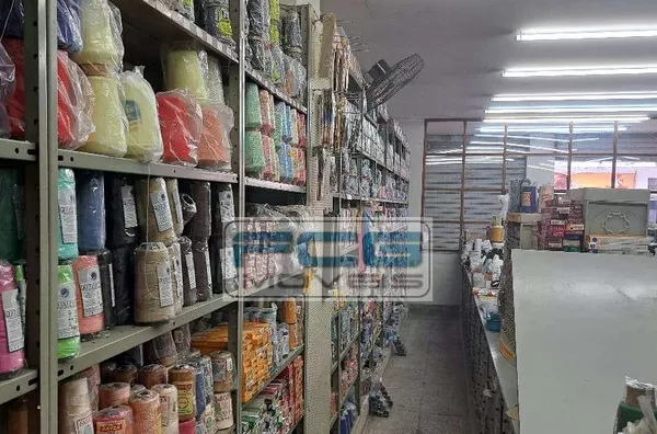 Loja Vazia com escritório - Centro - Niterói - RJ