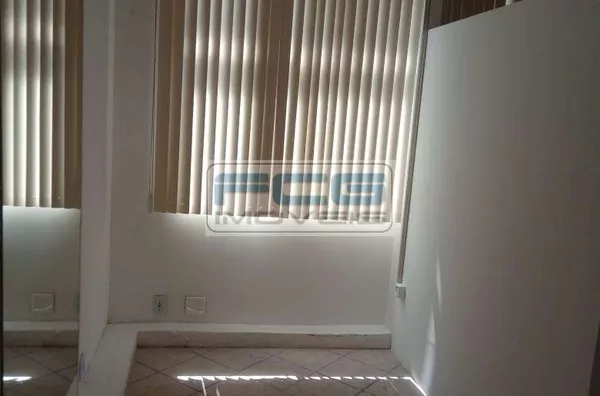 Sala Comercial Pronta para Consultório Estética e afins Centro de Niterói - RJ