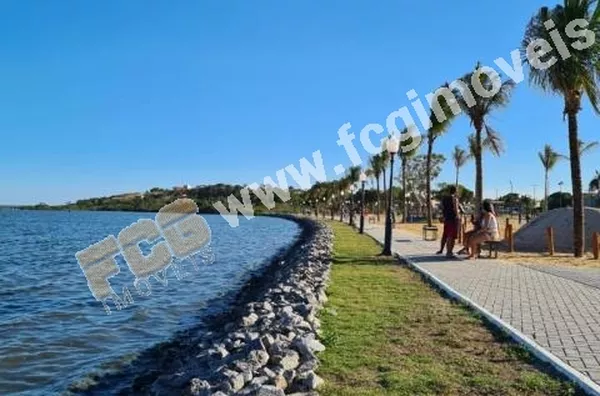 Terreno na orla da lagoa de Maricá em Parque Nanci - Foto 1