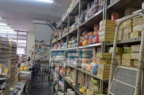 Loja Vazia com escritório - Centro - Niterói - RJ