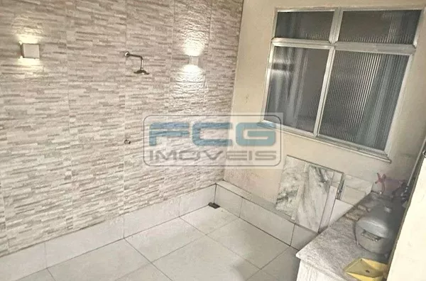 Apartamento todo reformado 98m² com 2 quartos (sendo 1 suíte) no Centro - Niterói - RJ